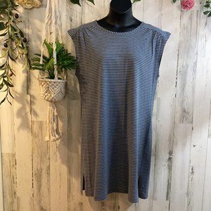 Women’s Sundance size XL blue/white striped tunic/dress.  Adorable.